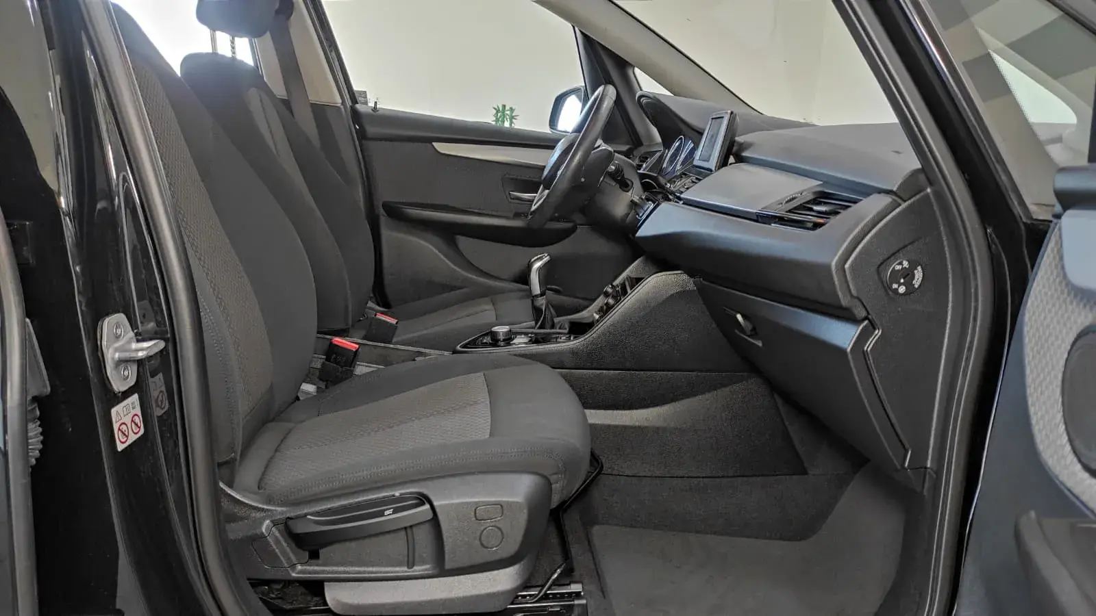 BMW 216 Active Tourer d Advantage 23