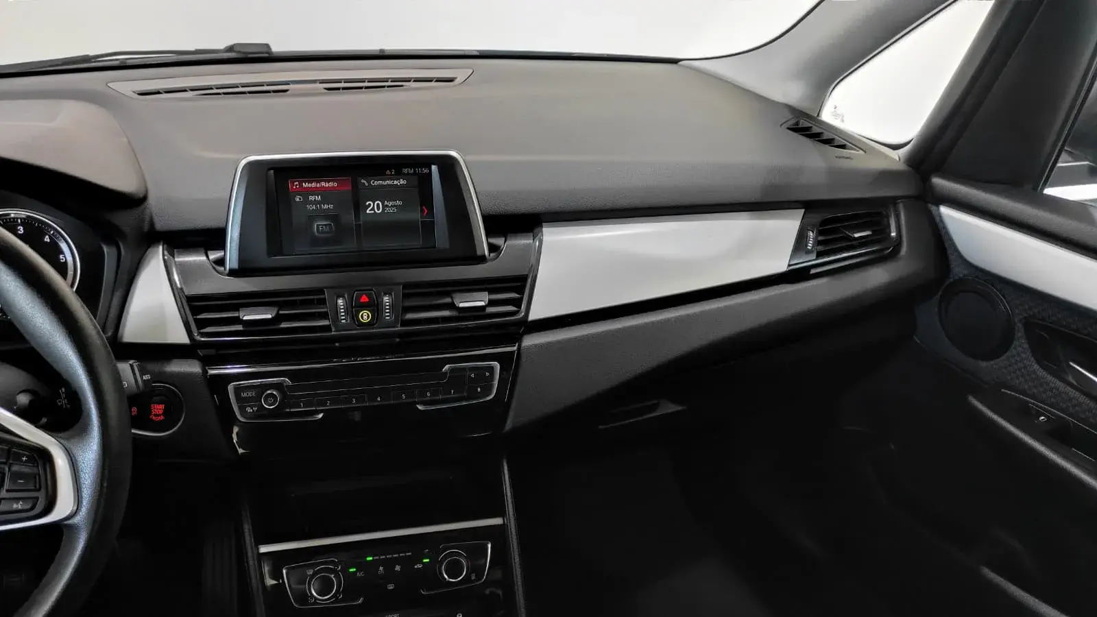 BMW 216 Active Tourer d Advantage 26