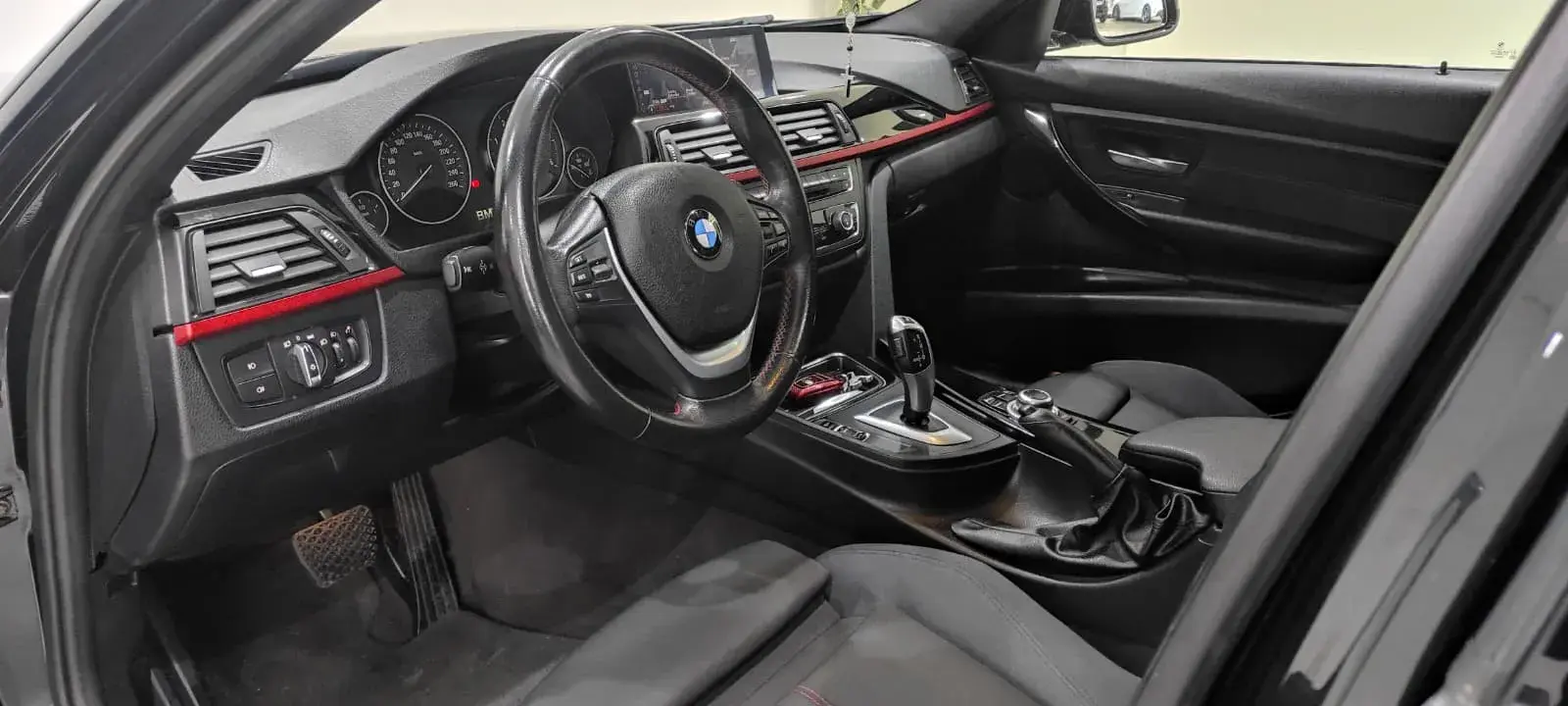 BMW 318 d Auto Line Sport 16