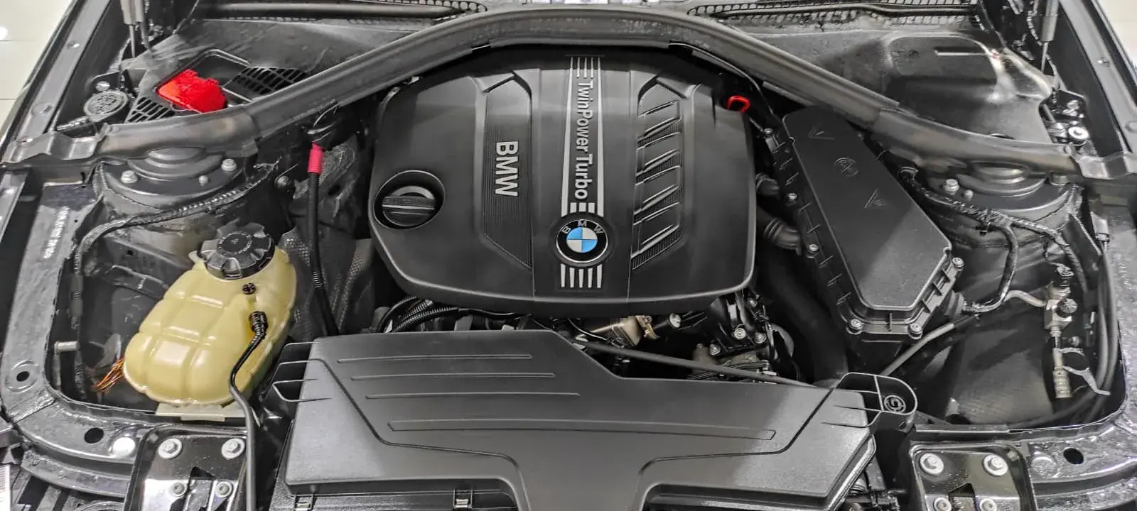 BMW 318 d Auto Line Sport 43