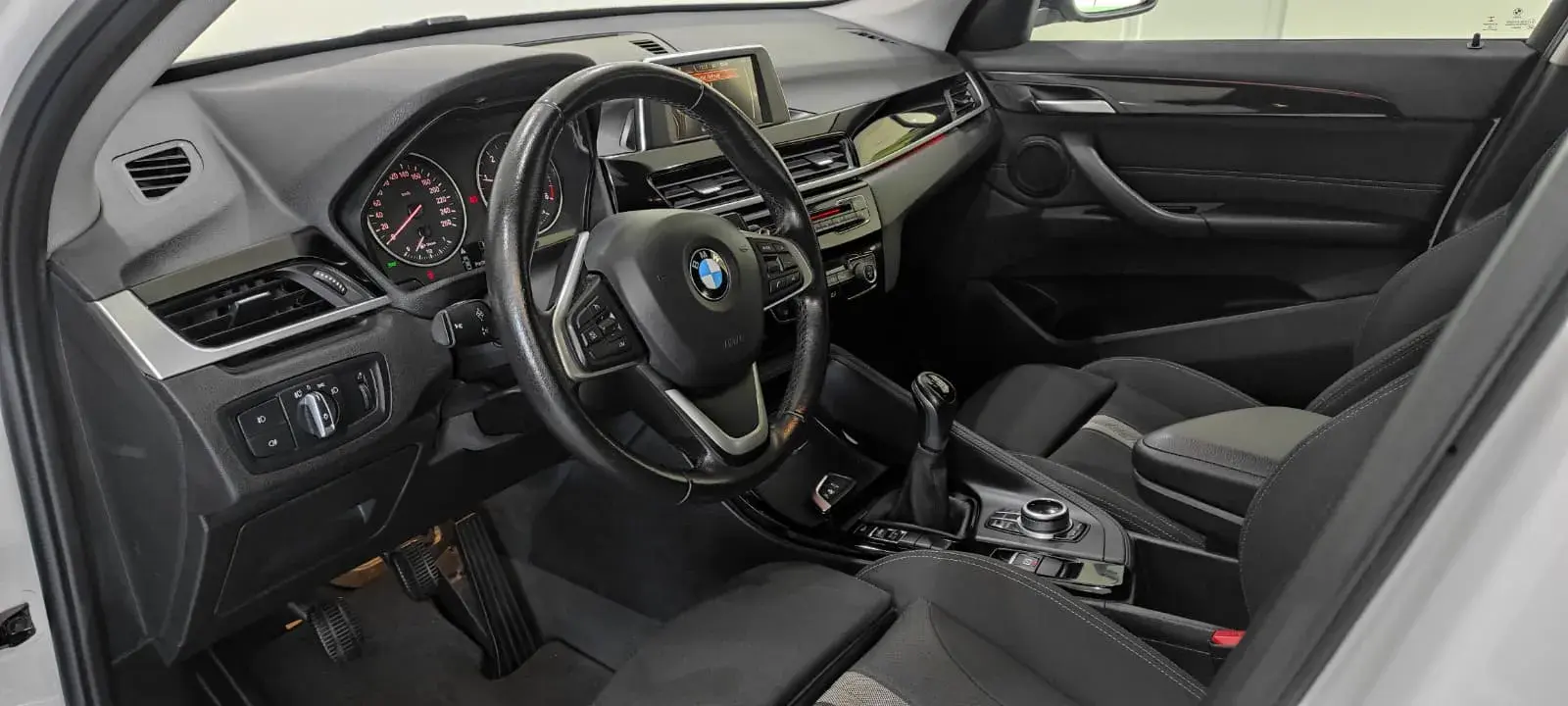 BMW X1 18 d sDrive Line Sport 5