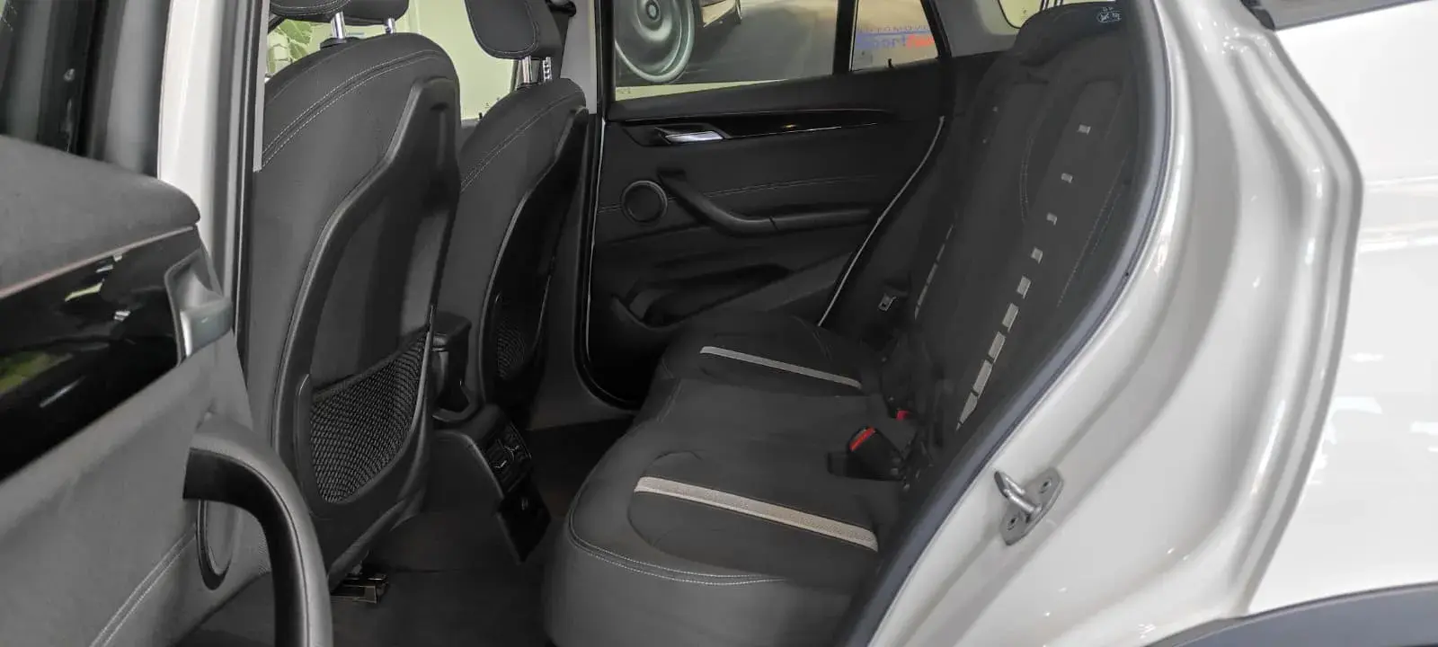 BMW X1 18 d sDrive Line Sport 6