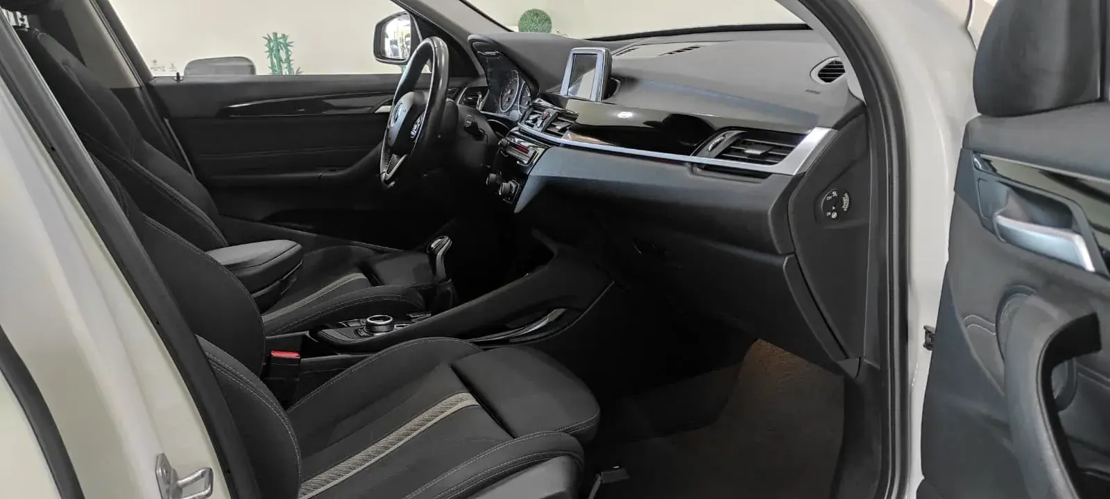 BMW X1 18 d sDrive Line Sport 7