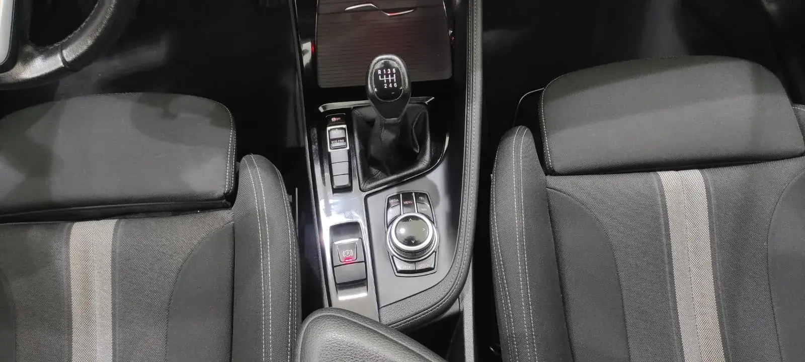 BMW X1 18 d sDrive Line Sport 27