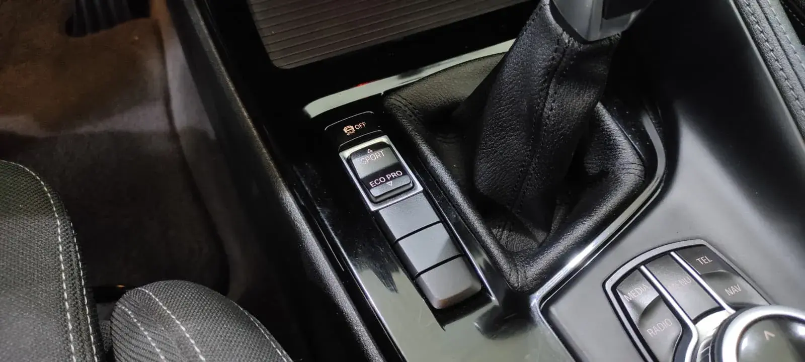 BMW X1 18 d sDrive Line Sport 40