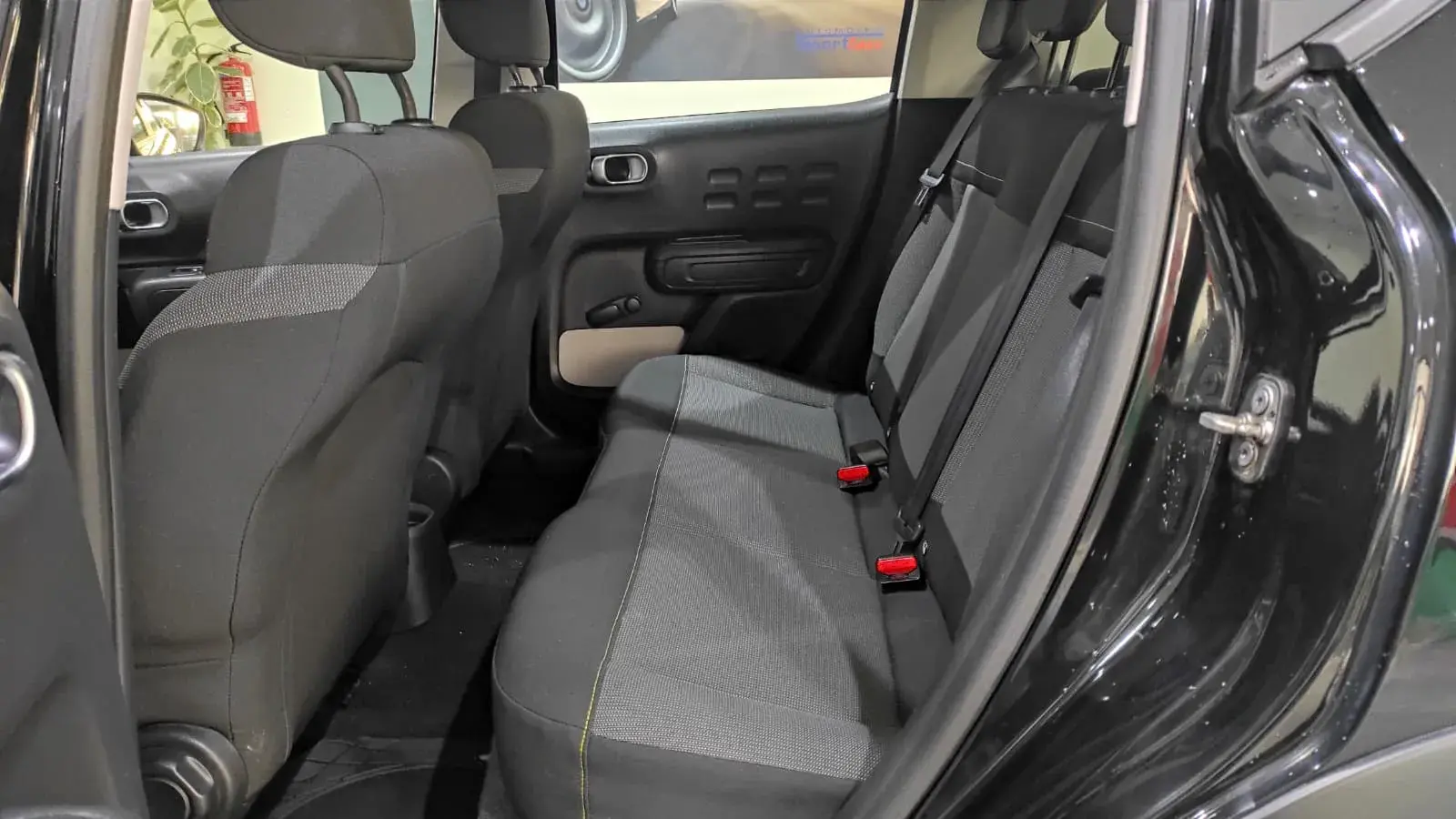 Citroën C3 1.2 PureTech Shine 6