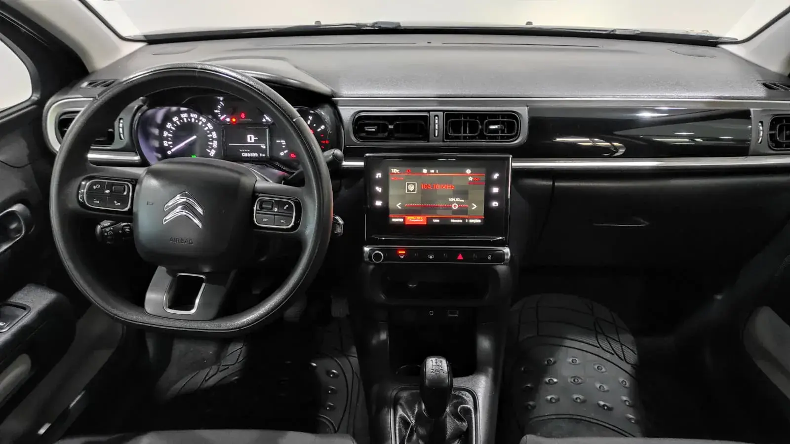 Citroën C3 1.2 PureTech Shine 8