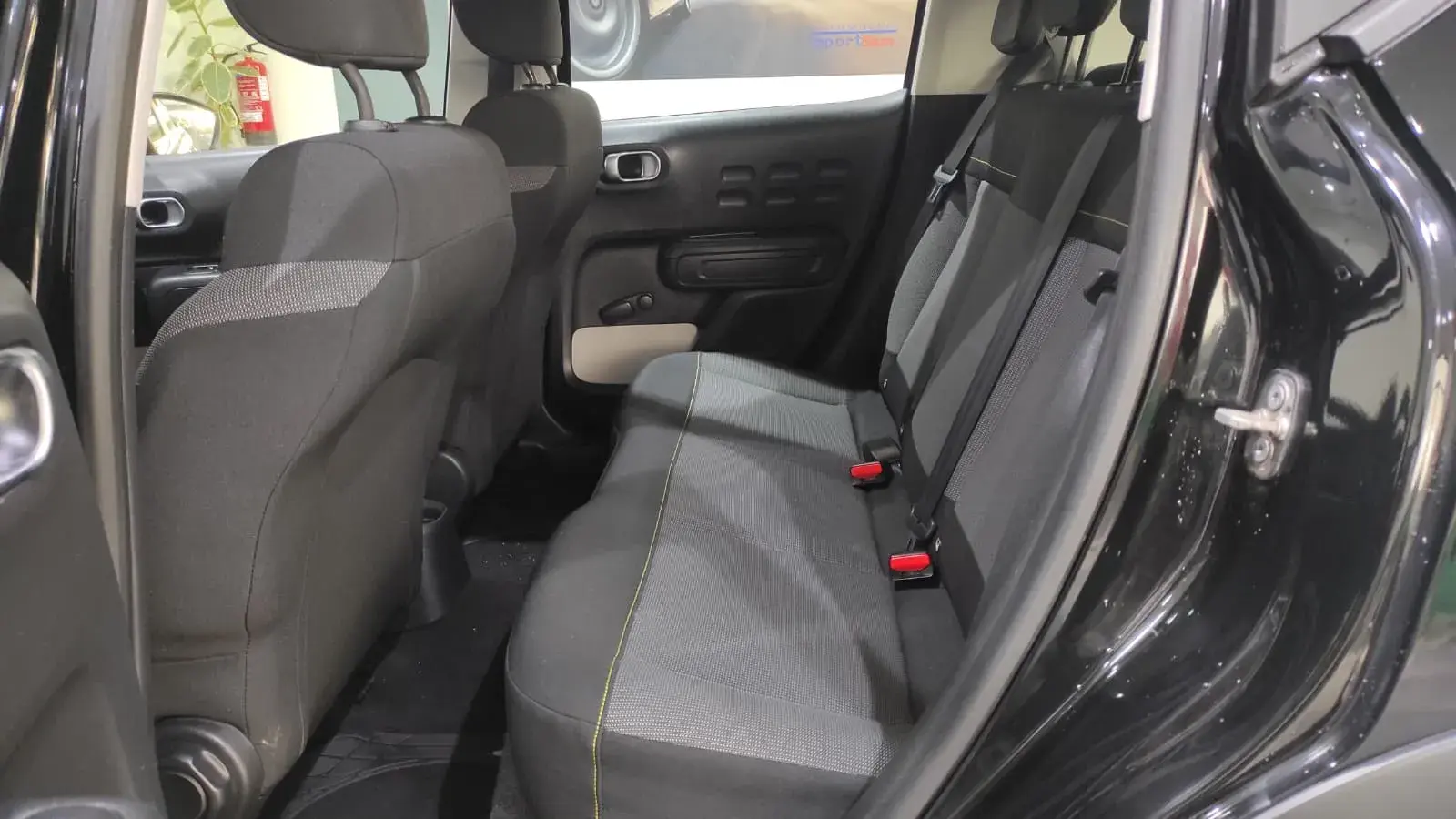 Citroën C3 1.2 PureTech Shine 18