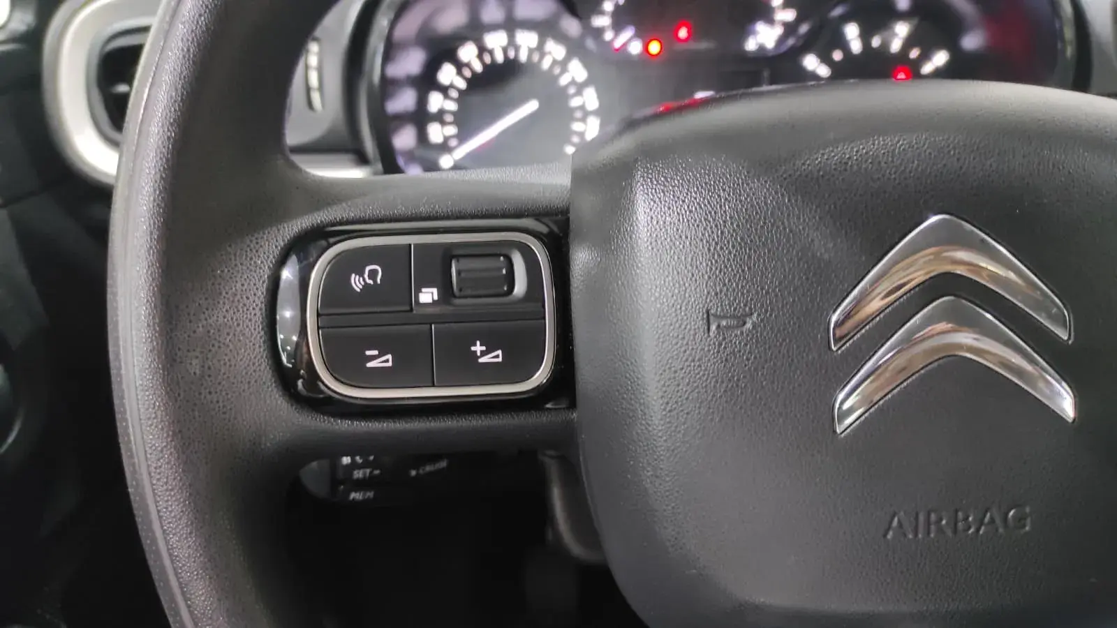 Citroën C3 1.2 PureTech Shine 29