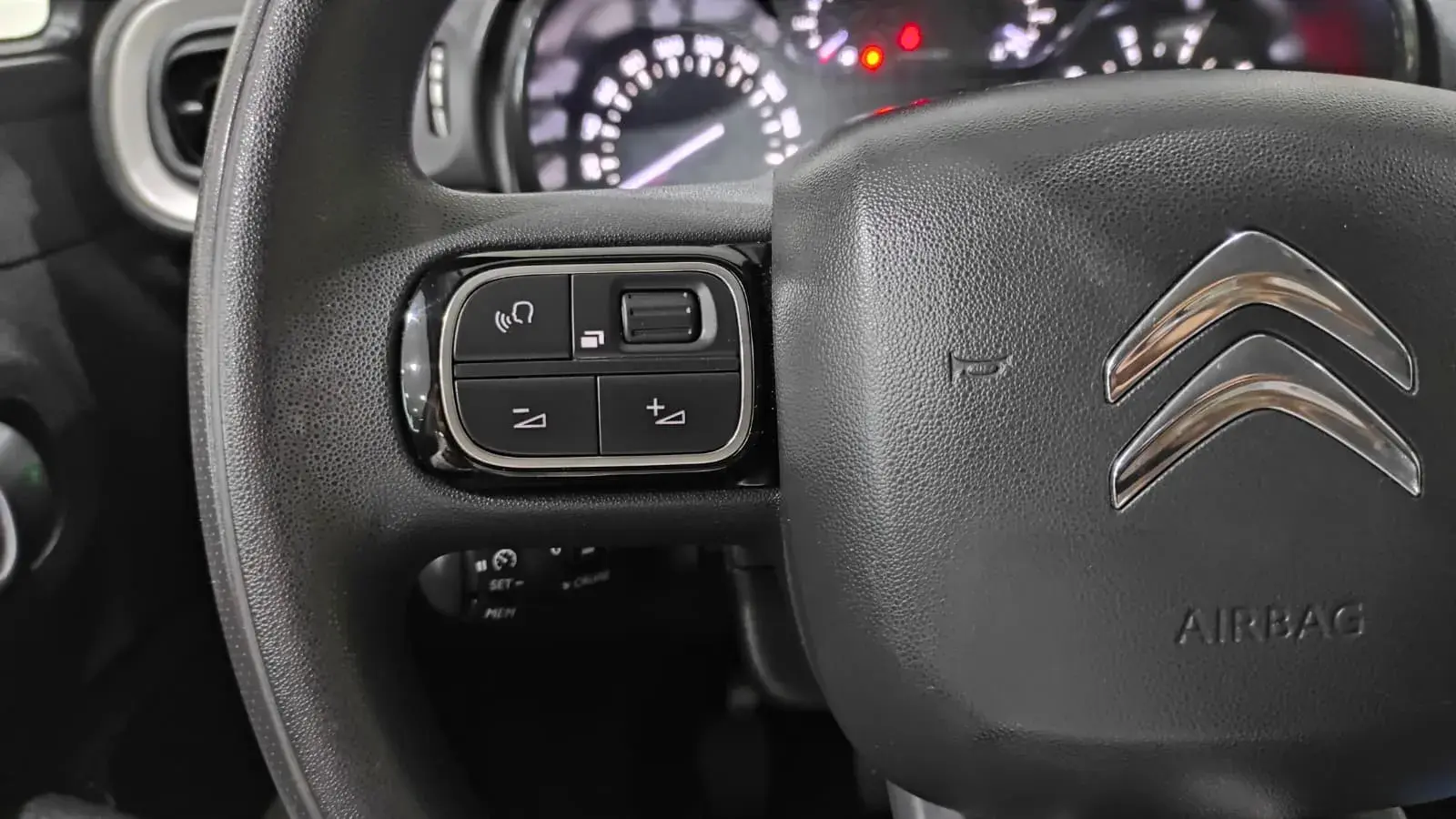 Citroën C3 1.2 PureTech Shine 31