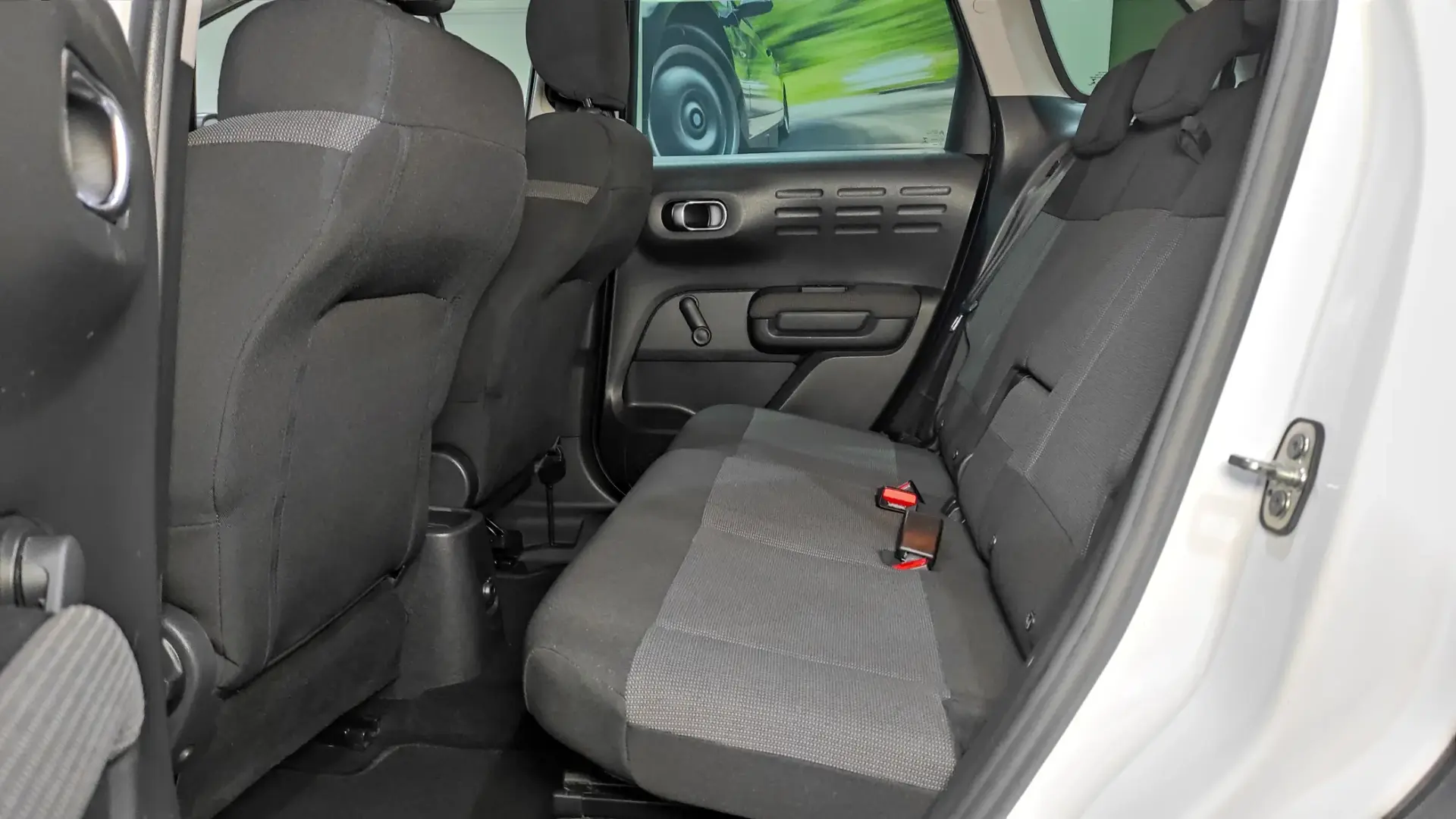 Citroën C3 Aircross 1.6 BlueHDi Shine 6