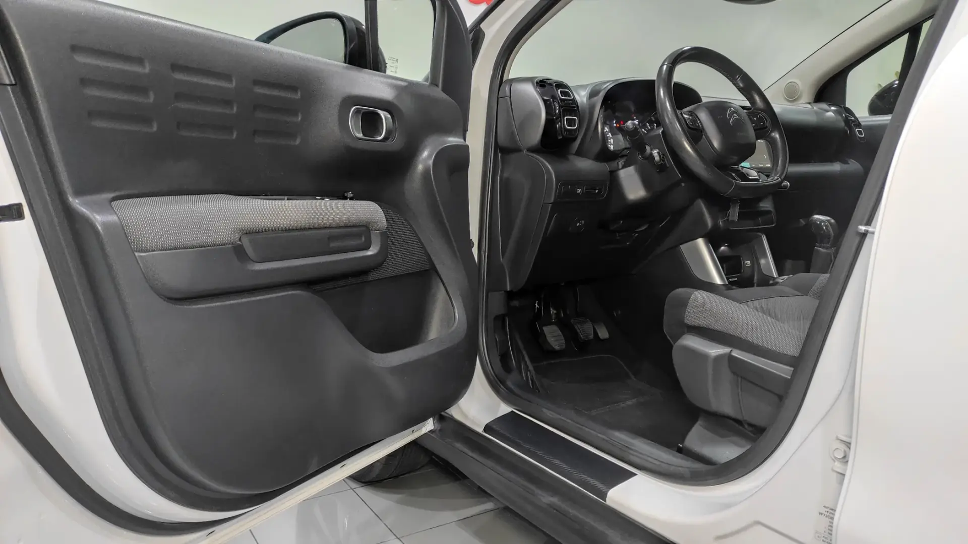 Citroën C3 Aircross 1.6 BlueHDi Shine 15