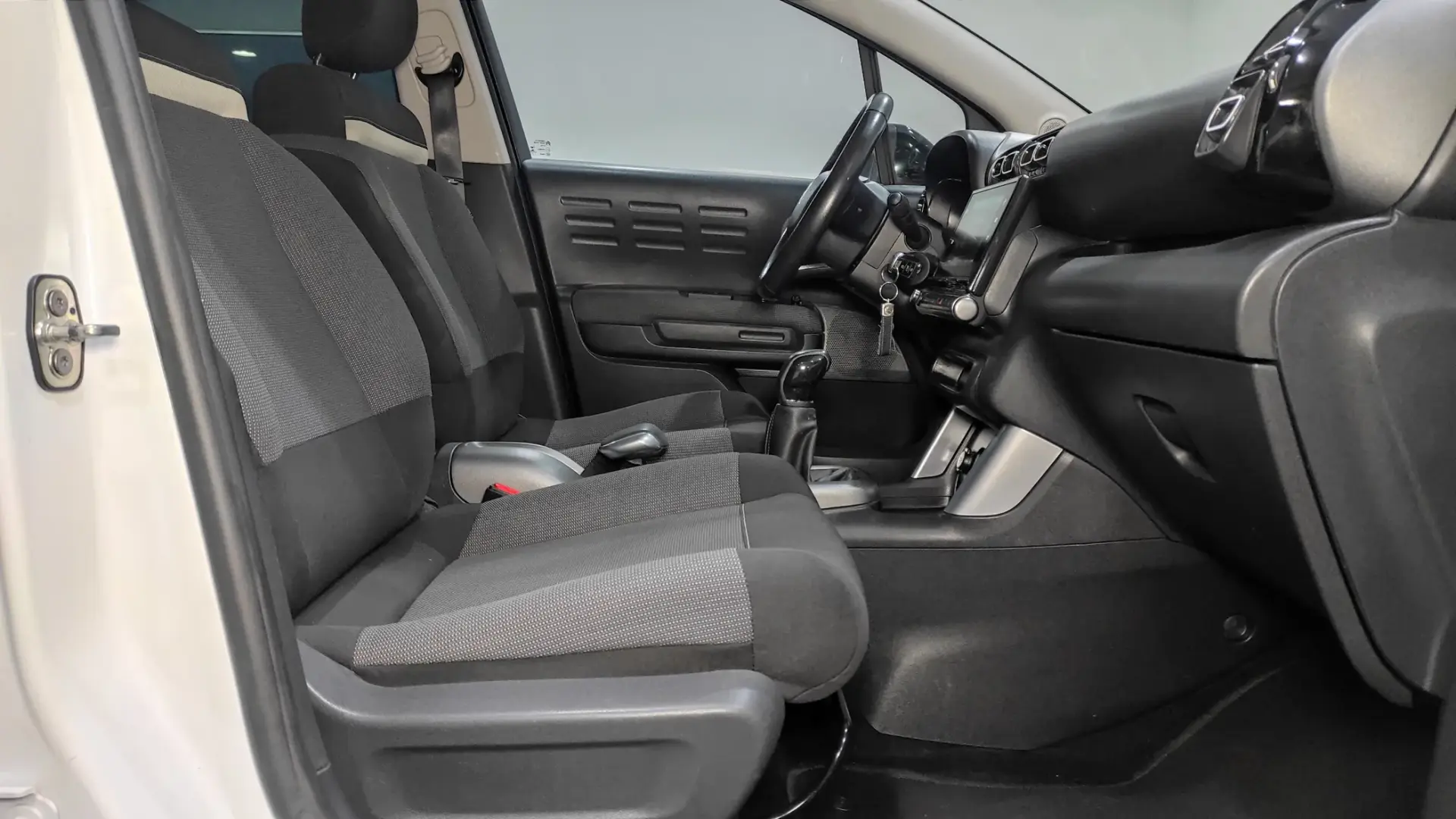 Citroën C3 Aircross 1.6 BlueHDi Shine 23