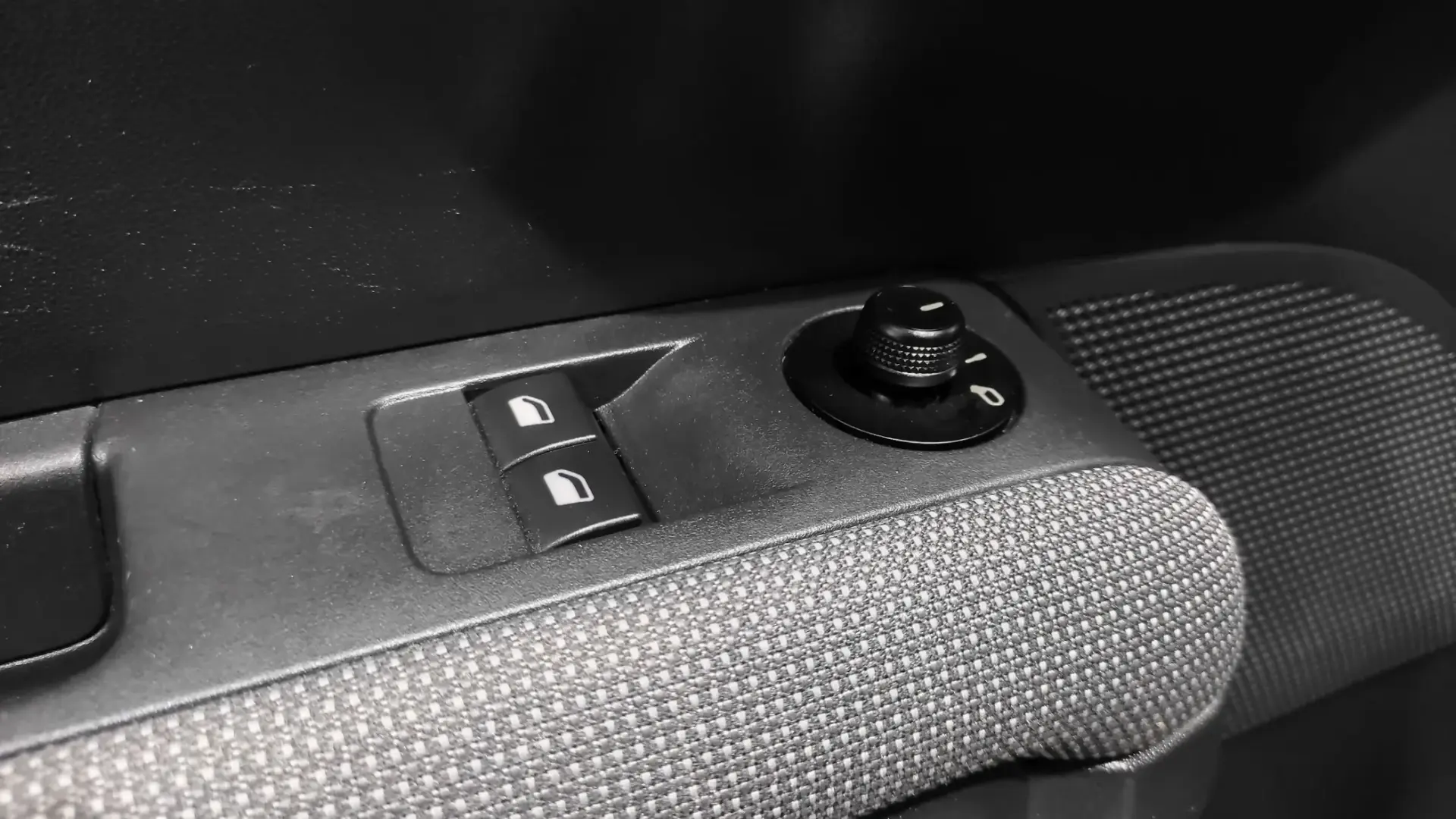 Citroën C3 Aircross 1.6 BlueHDi Shine 27