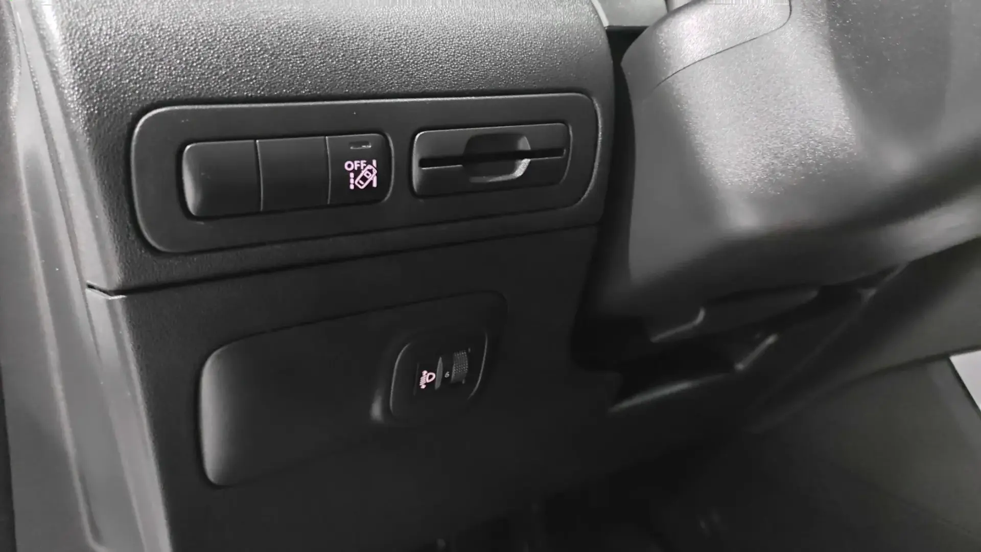 Citroën C3 Aircross 1.6 BlueHDi Shine 28