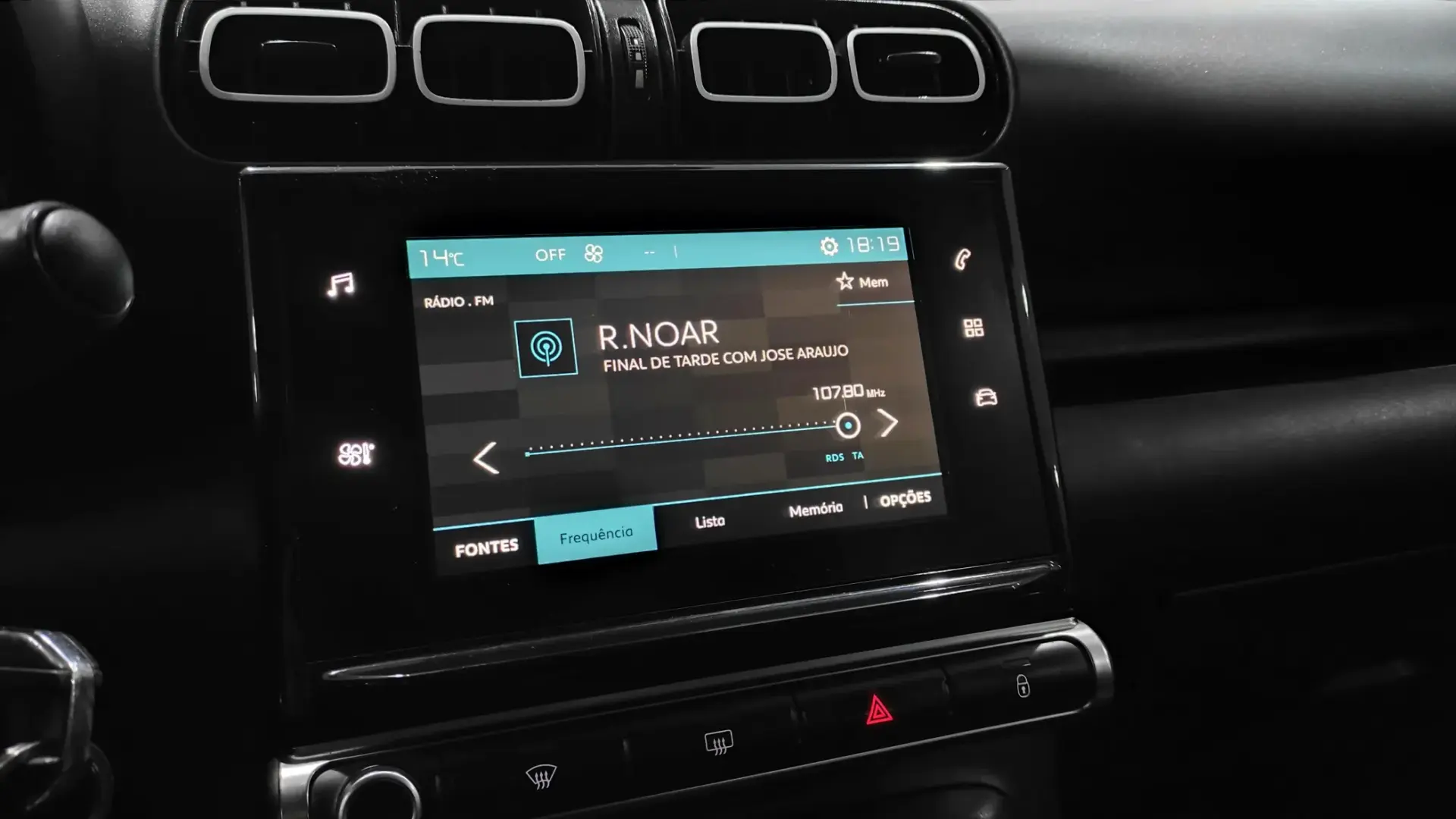 Citroën C3 Aircross 1.6 BlueHDi Shine 33