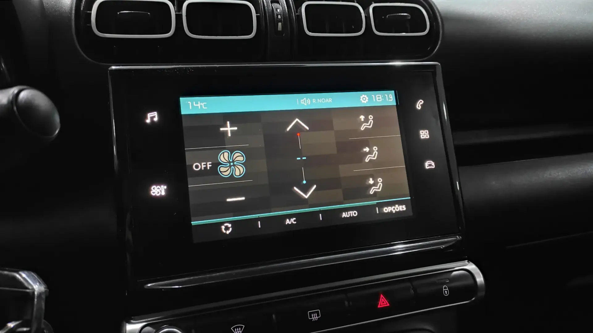 Citroën C3 Aircross 1.6 BlueHDi Shine 34