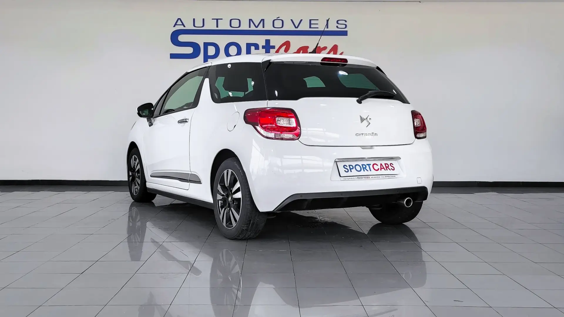 Citroën DS3 1.6 HDi Airdream So Chic 4