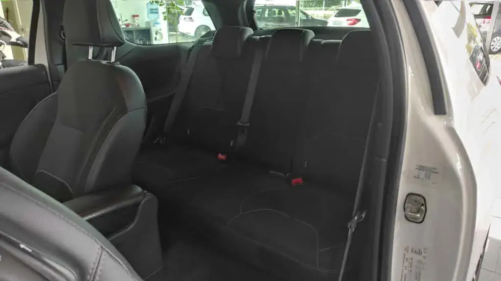 Citroën DS3 1.6 HDi Airdream So Chic 6