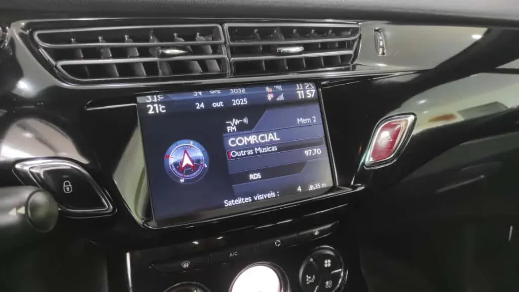 Citroën DS3 1.6 HDi Airdream So Chic 31