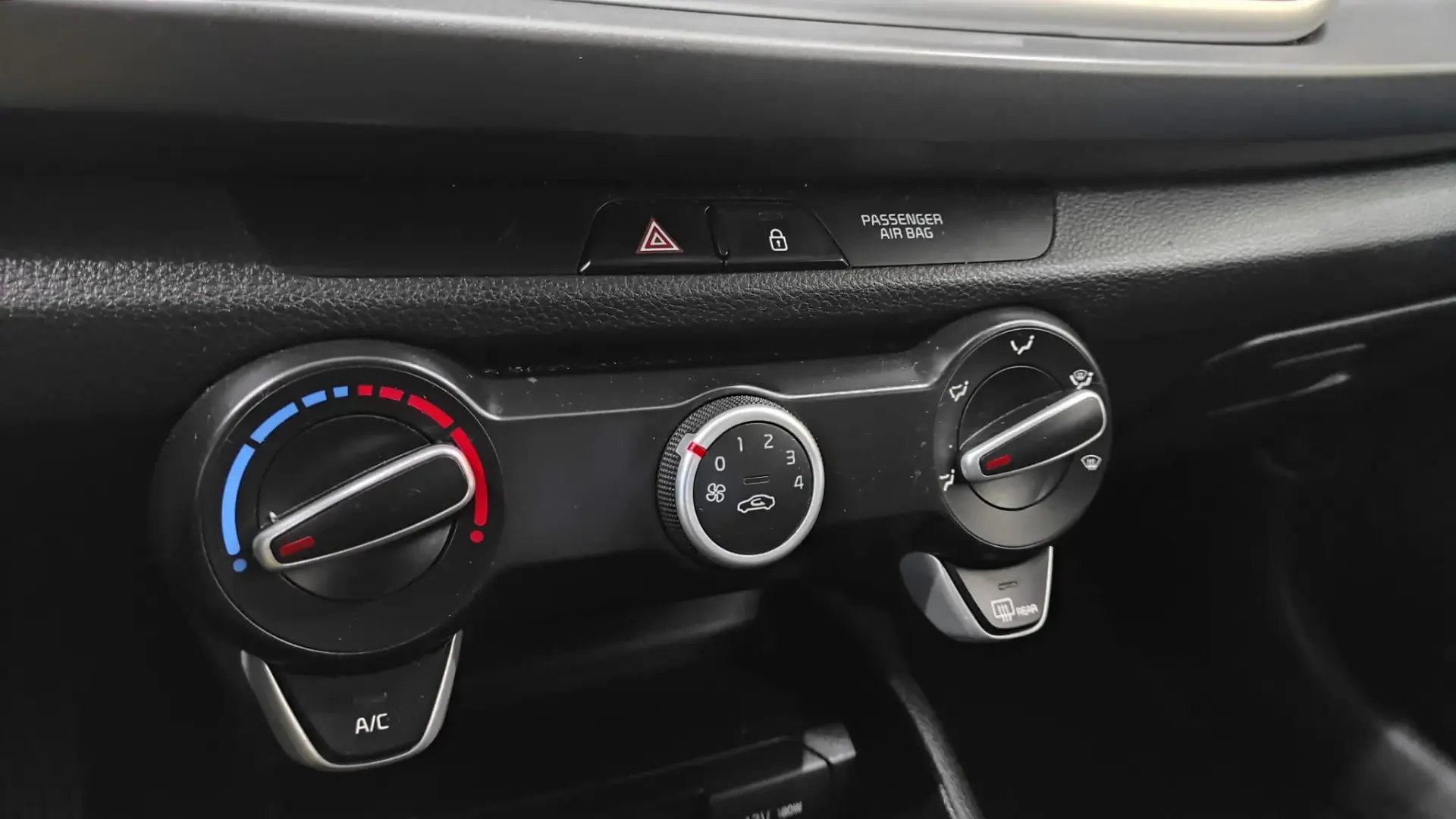 Kia Rio 1.2 CVVT Urban 31