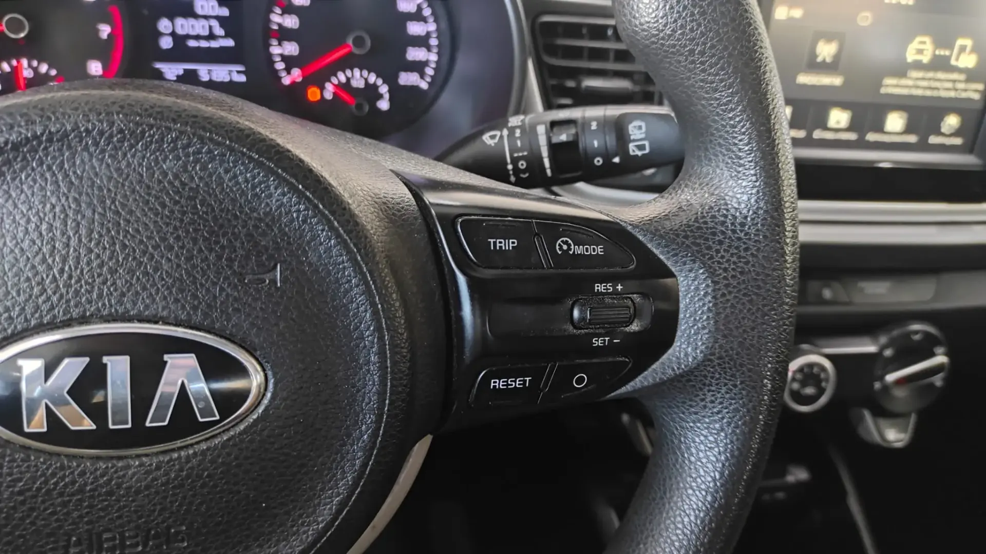 Kia Rio 1.2 CVVT Urban 37