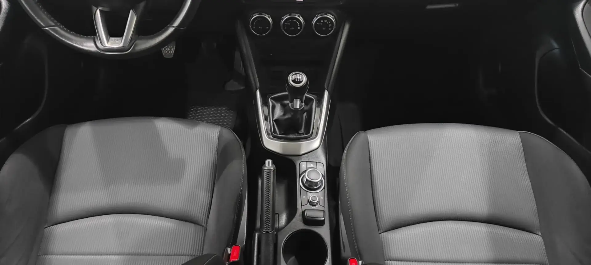 Mazda CX-3 1.5 Sky.Evolve Navi 34