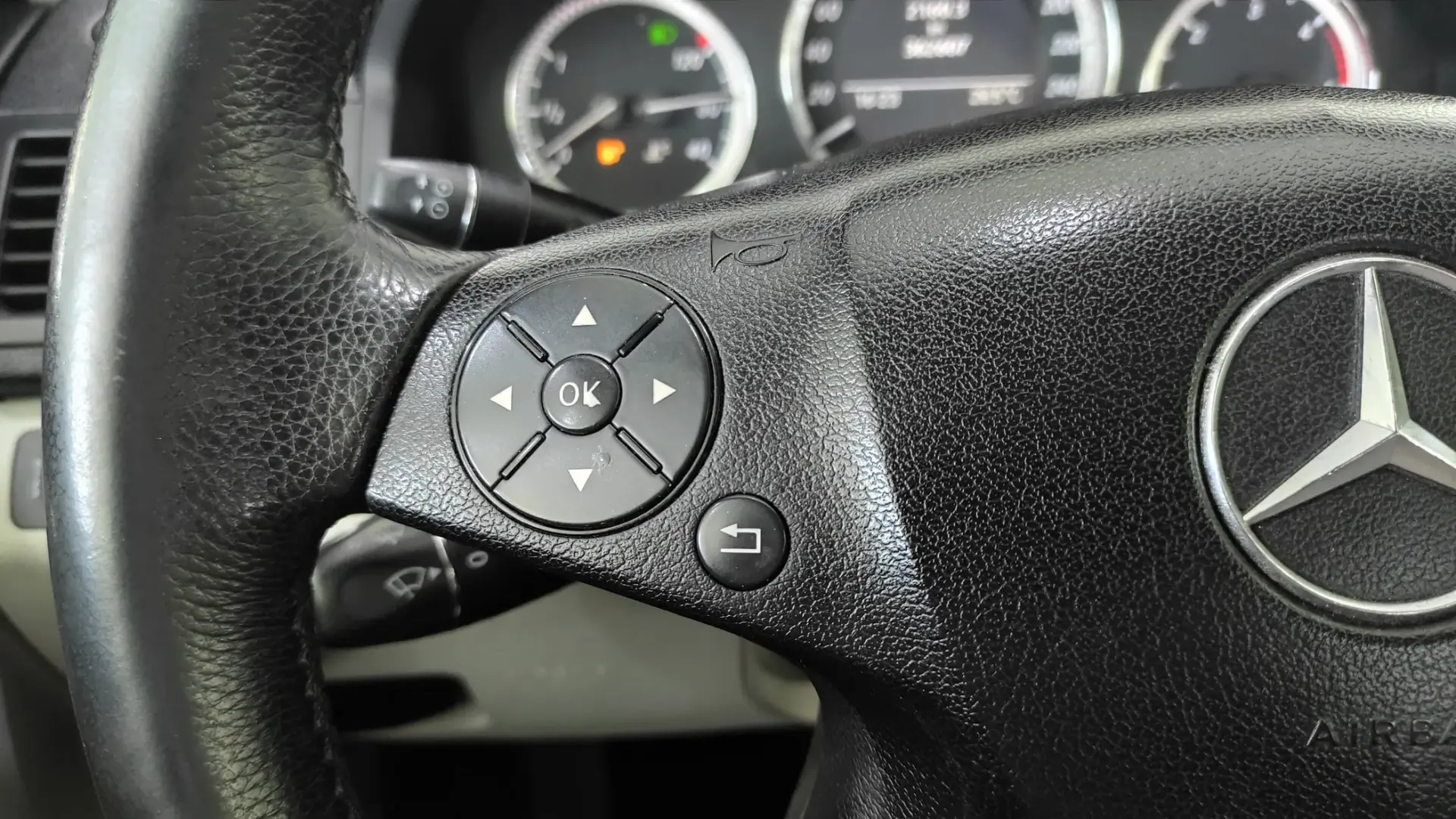 Mercedes-Benz C 220 CDi Avantgarde BE Start/Stop 31