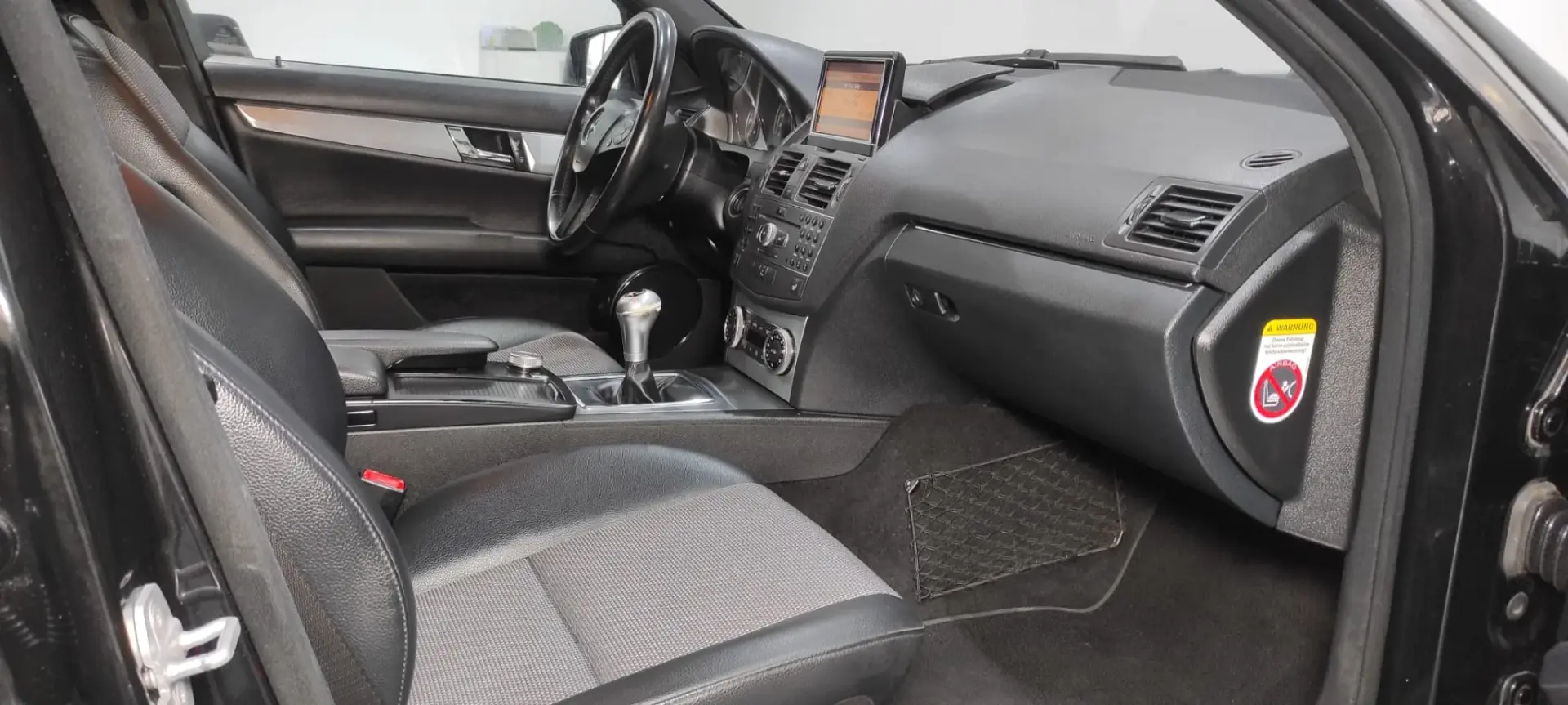 Mercedes-Benz C 220 CDi Avantgarde BlueEfficiency 7