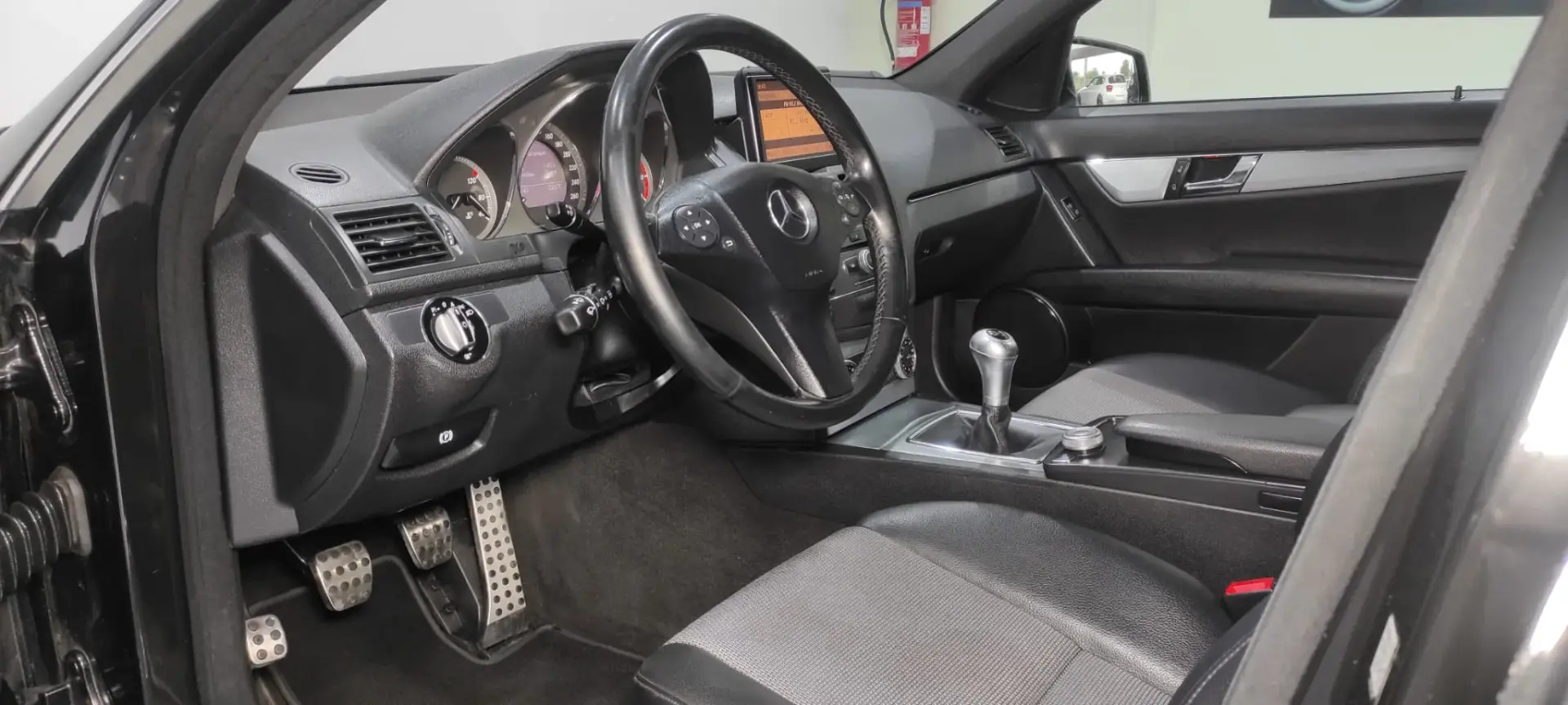 Mercedes-Benz C 220 CDi Avantgarde BlueEfficiency 16