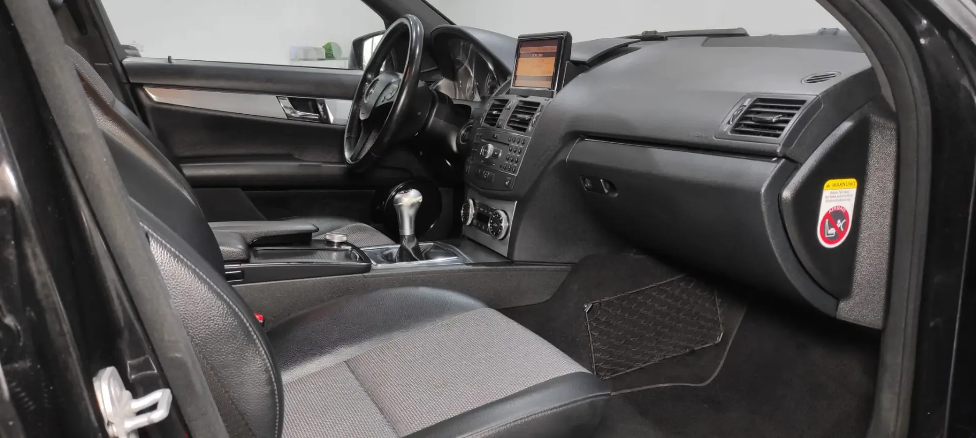 Mercedes-Benz C 220 CDi Avantgarde BlueEfficiency 24