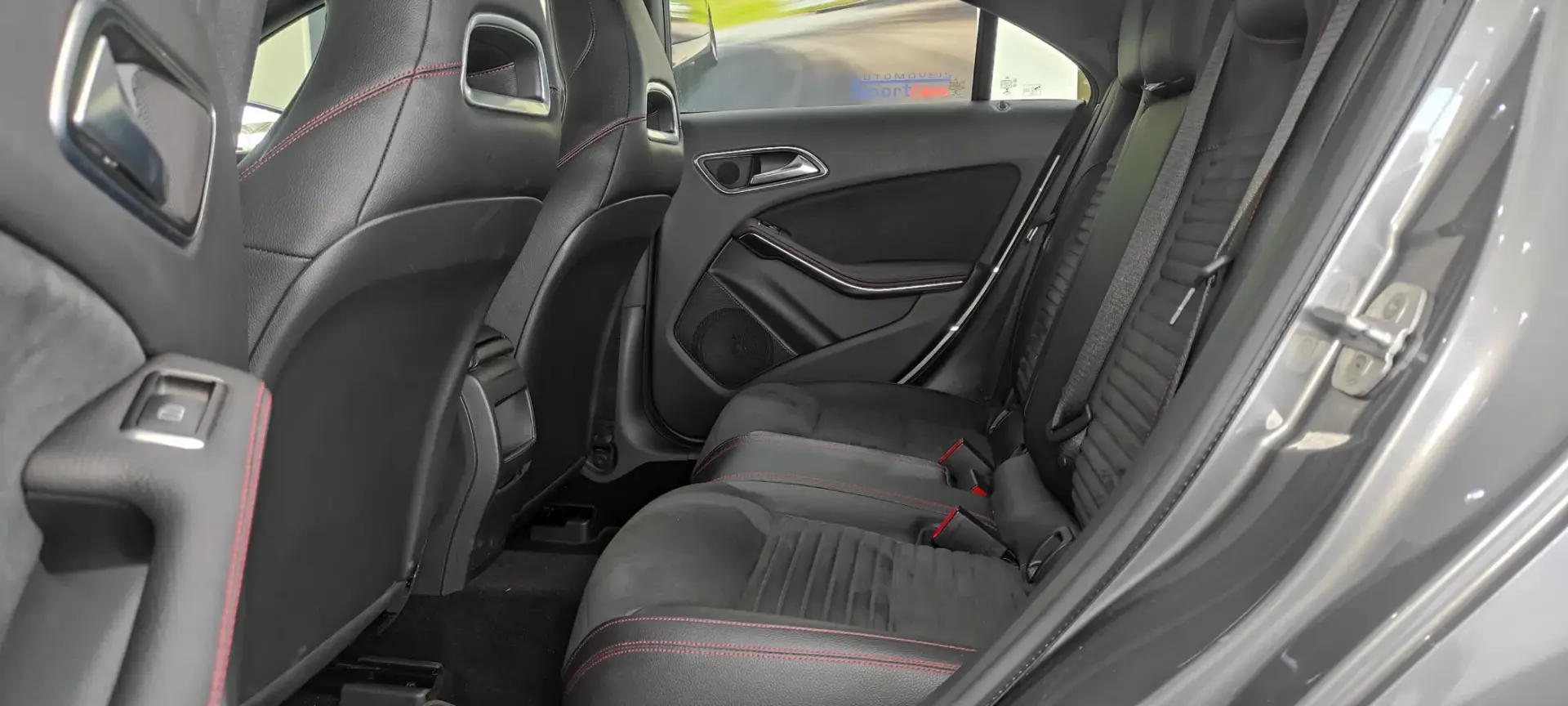 Mercedes-Benz CLA 180 CDi AMG Line 6