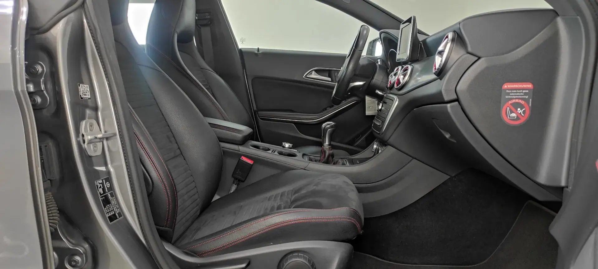 Mercedes-Benz CLA 180 CDi AMG Line 23