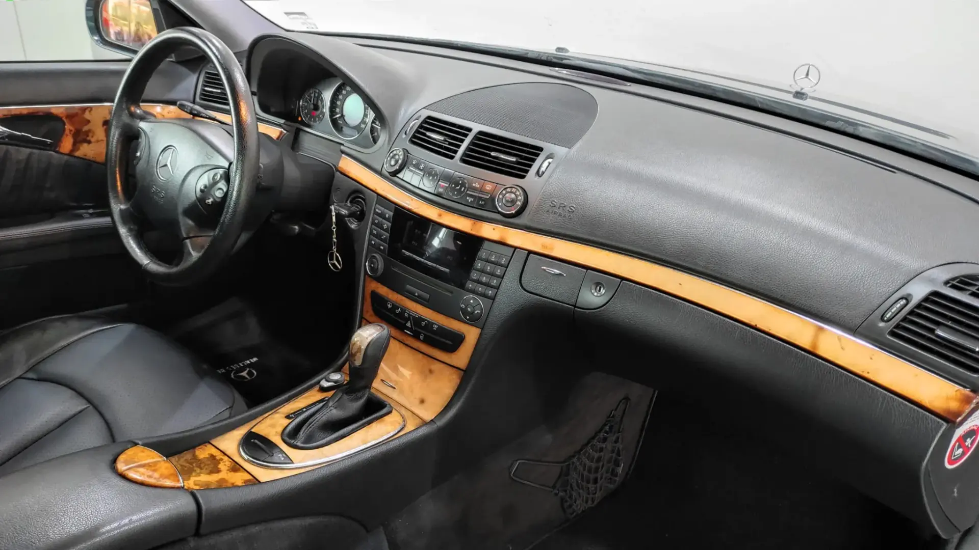 Mercedes-Benz E 220 CDi Avantgarde Aut. 7