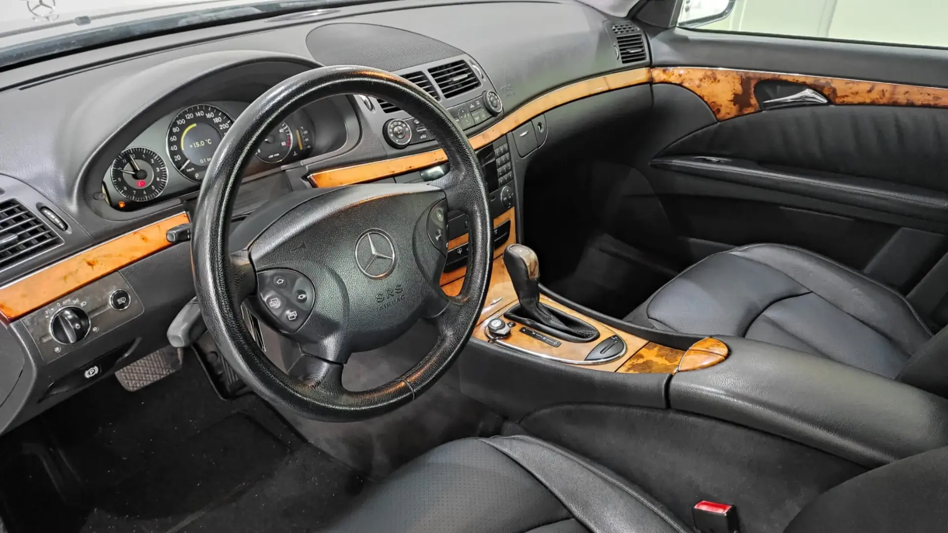 Mercedes-Benz E 220 CDi Avantgarde Aut. 17