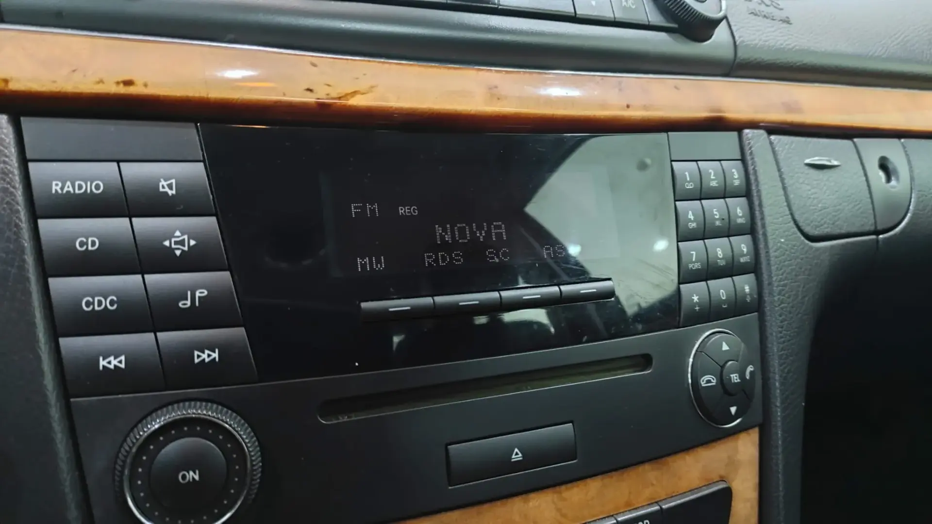 Mercedes-Benz E 220 CDi Avantgarde Aut. 30