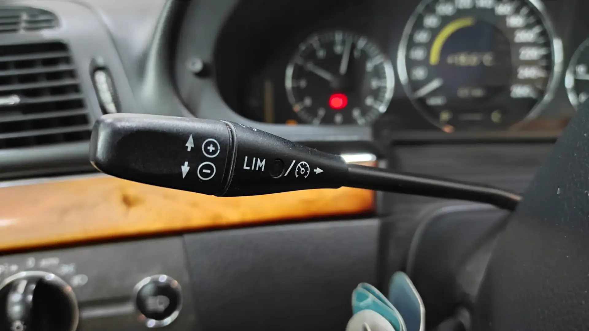 Mercedes-Benz E 220 CDi Avantgarde Aut. 37