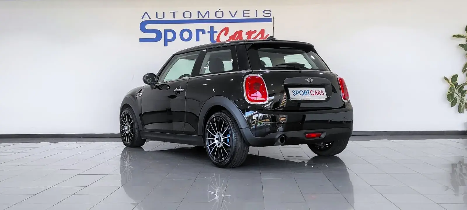 MINI 3 Portas One D 4