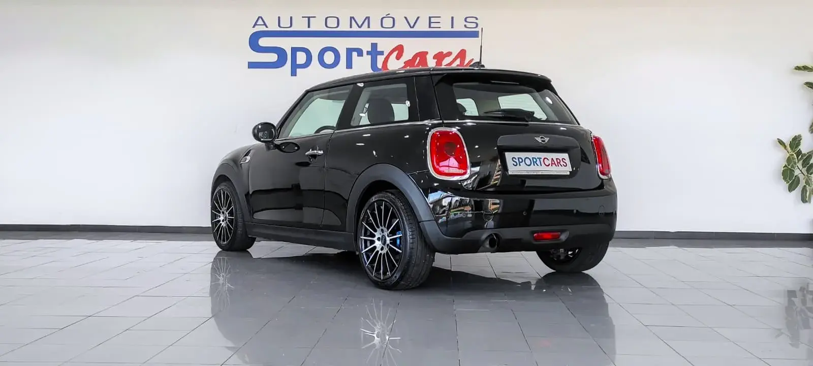 MINI 3 Portas One D 14