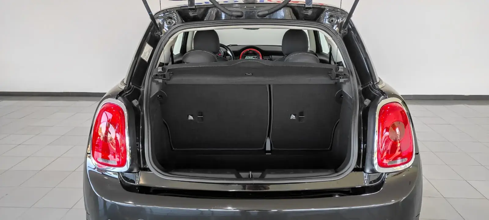 MINI 3 Portas One D 19