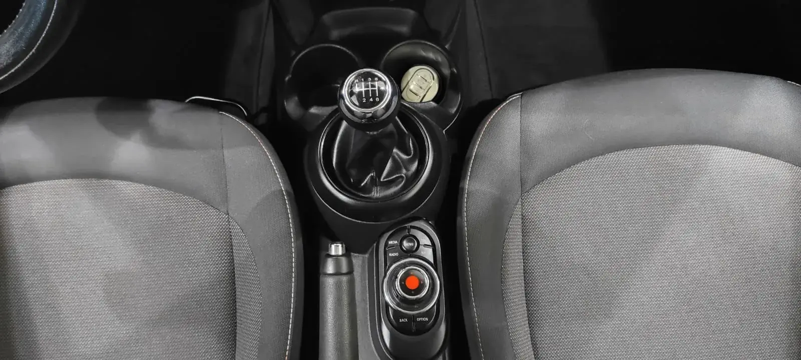 MINI 3 Portas One D 27