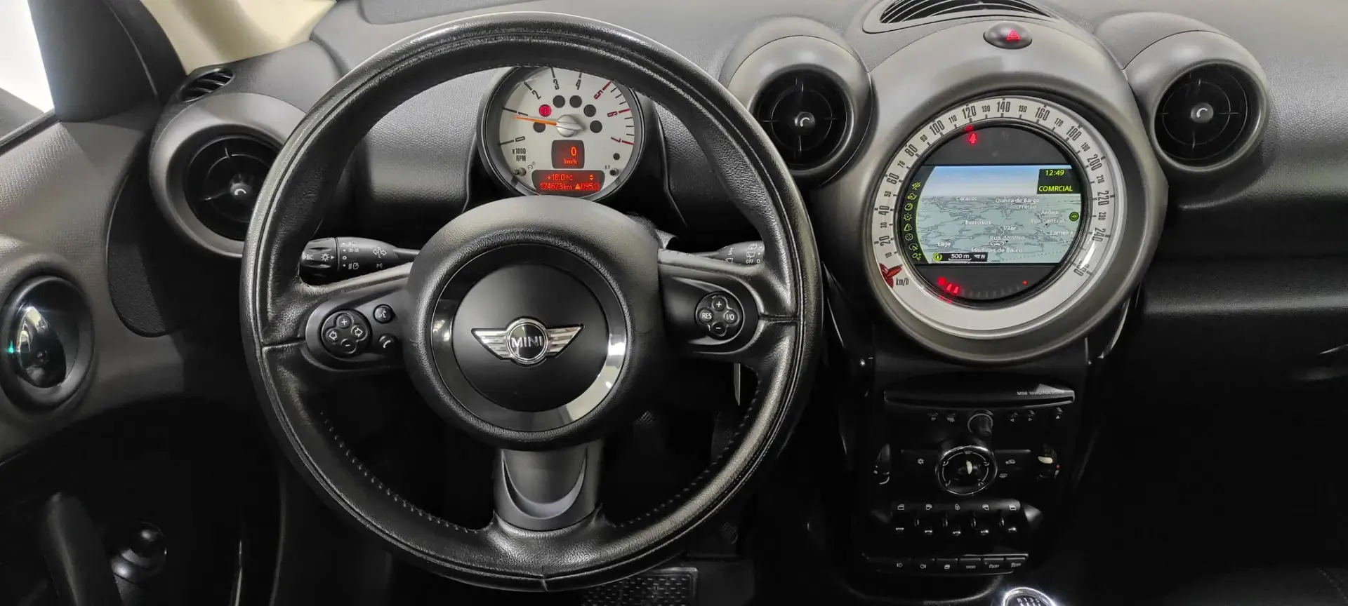 MINI Countryman One D 9