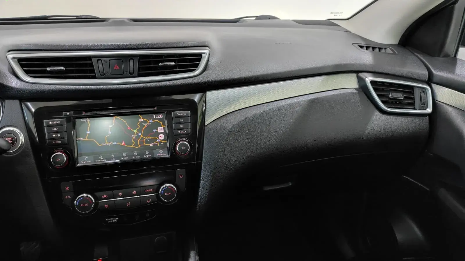 Nissan Qashqai 1.3 DIG-T Tekna 27