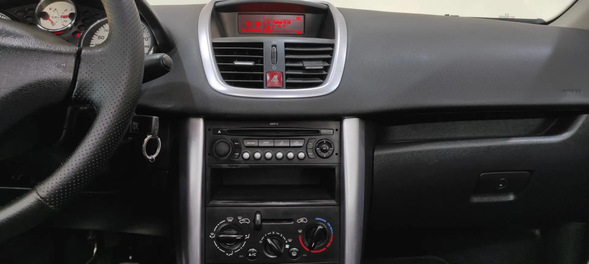 Peugeot 207 CC 1.6 16V 29