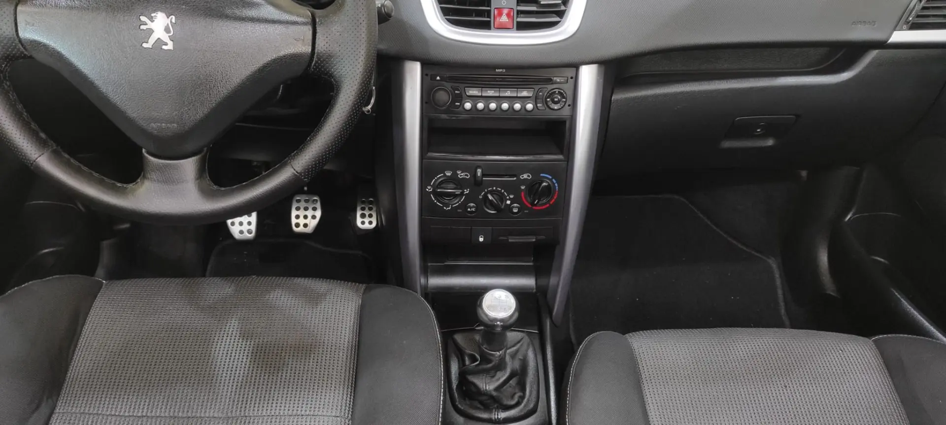 Peugeot 207 CC 1.6 16V 33