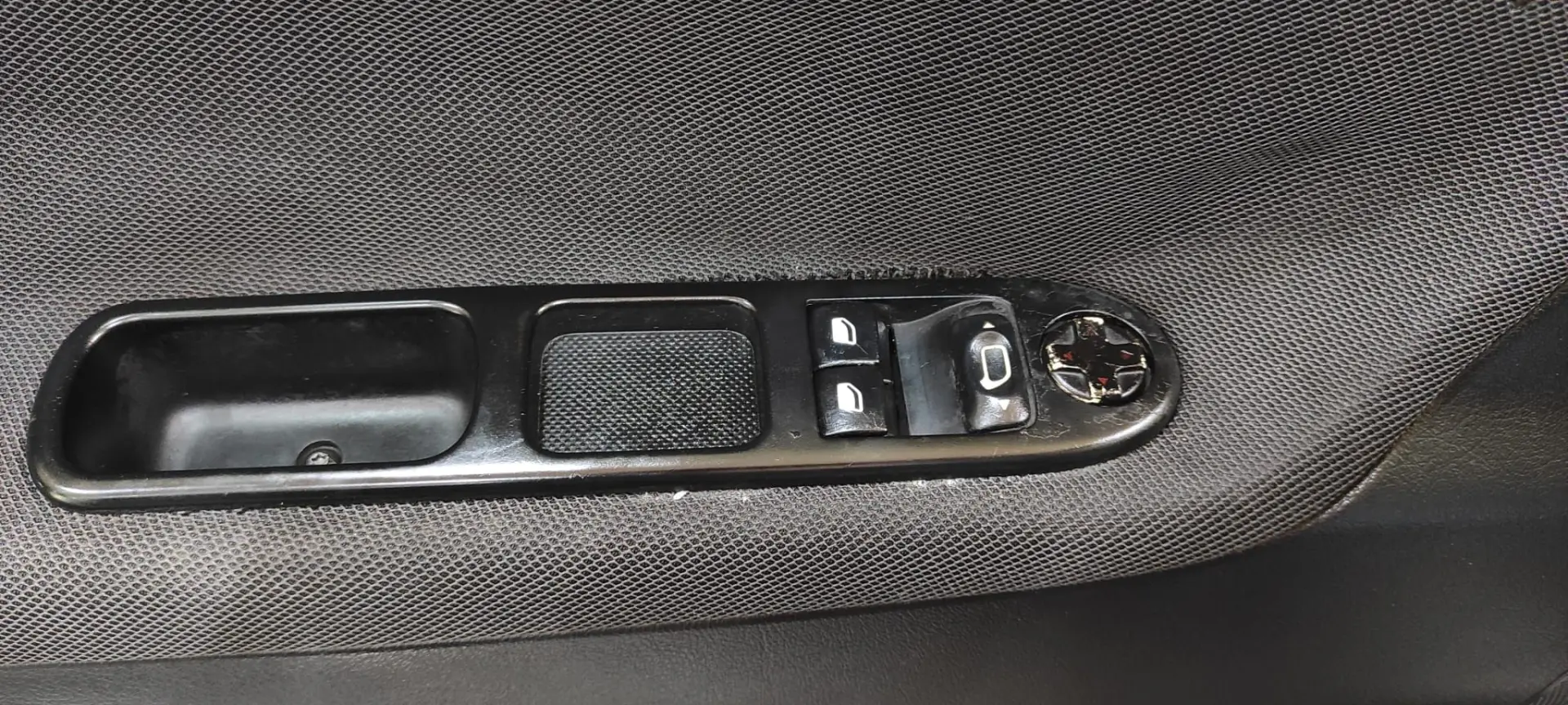 Peugeot 207 CC 1.6 16V 36