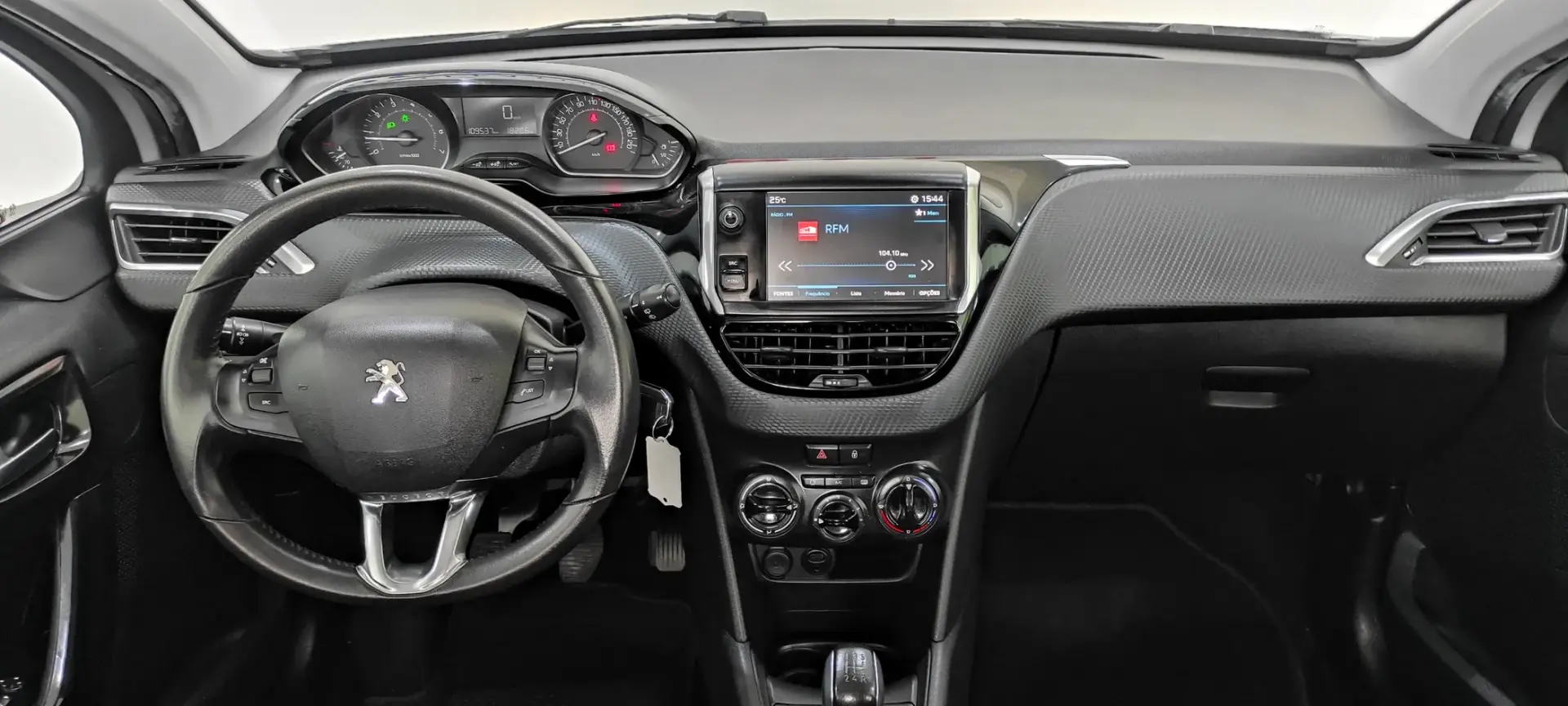 Peugeot 208 1.2 PureTech Style 8