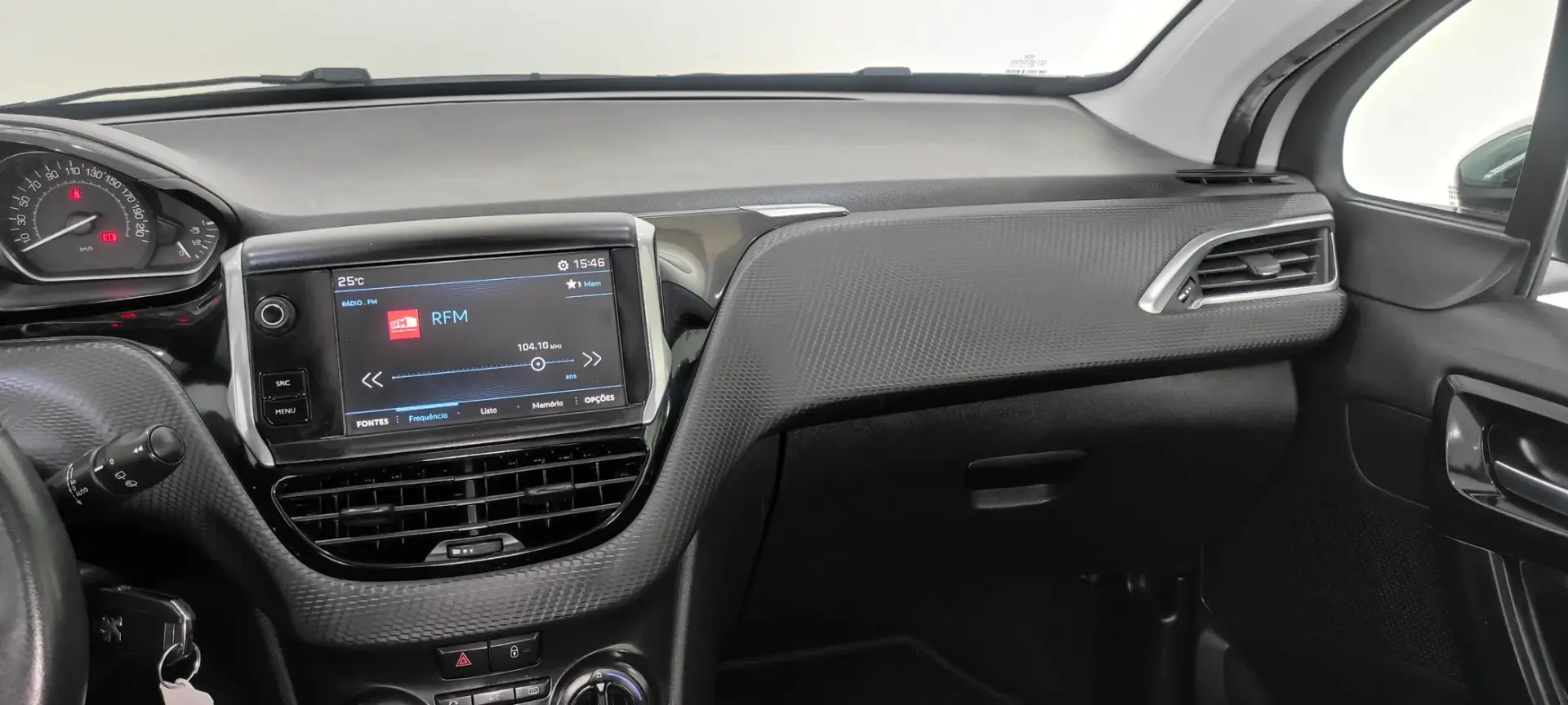 Peugeot 208 1.2 PureTech Style 26