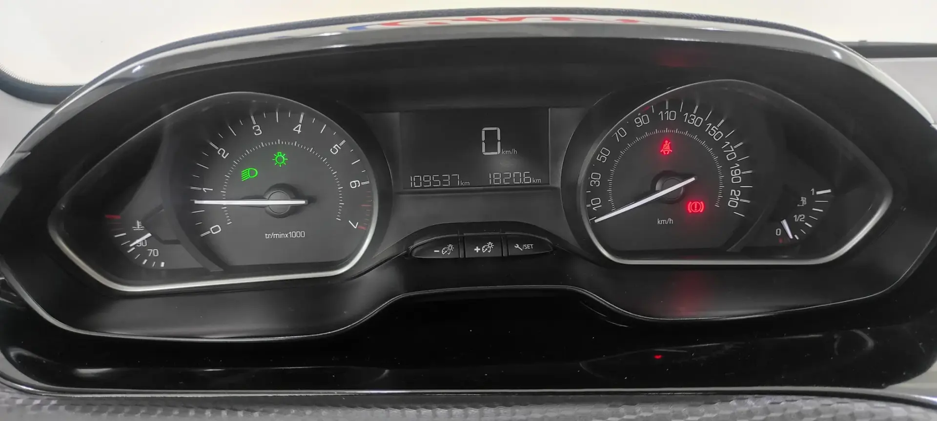 Peugeot 208 1.2 PureTech Style 33