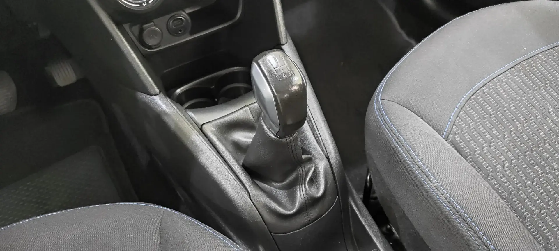 Peugeot 208 1.2 PureTech Style 36